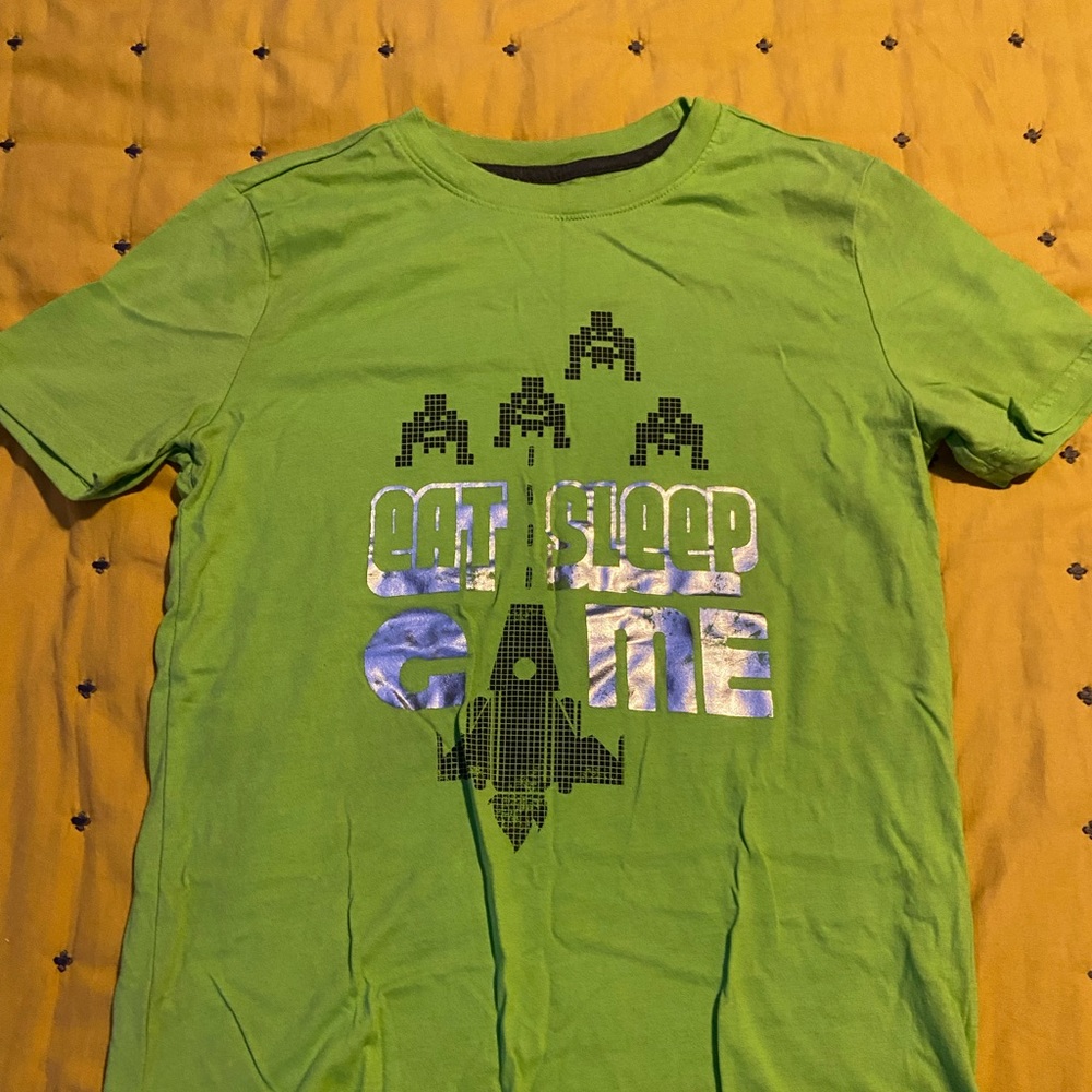 Bright green t-shirt 12/14 kids or XS